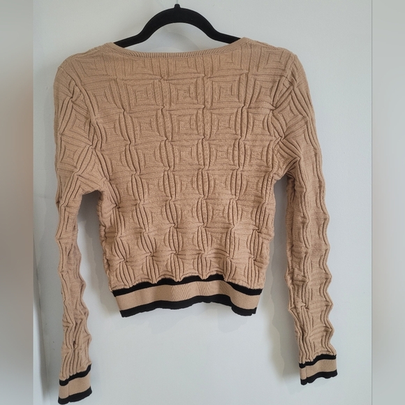 NWOT- Womens Beige And Black Sweater- Large - Picture 5 of 6